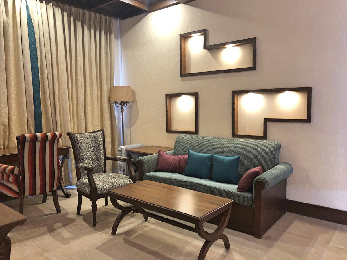 Corbett Wild Iris Spa And Resort Rāmnagar Buitenkant foto